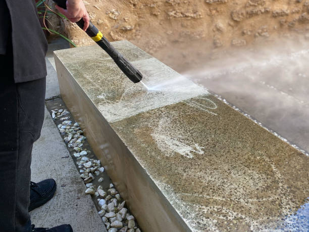 Best Deck Cleaning Services  in Linda, CA